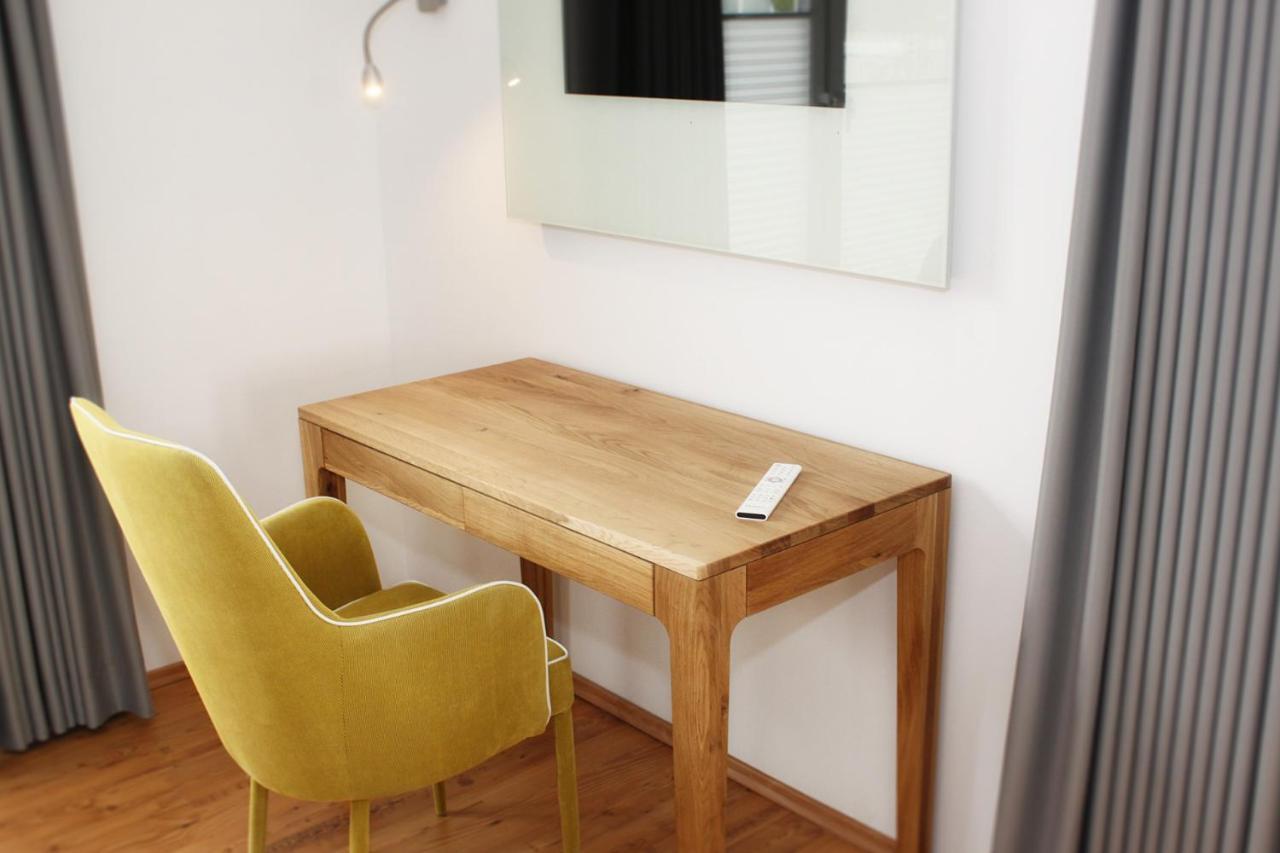 Apartments Im Chateau D'Esprit Hoehr-Grenzhausen Ngoại thất bức ảnh